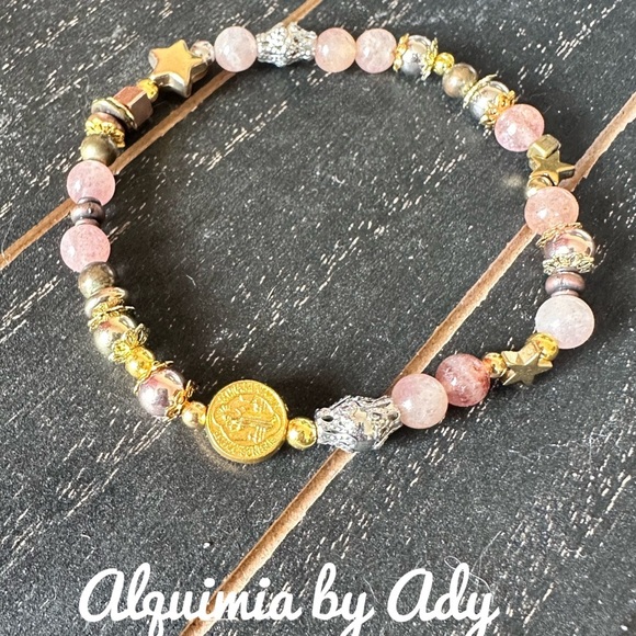 Alquimia Pink strawberry quartz and Gold Saint Benedict Beaded Bracelet - Picture 1 of 1